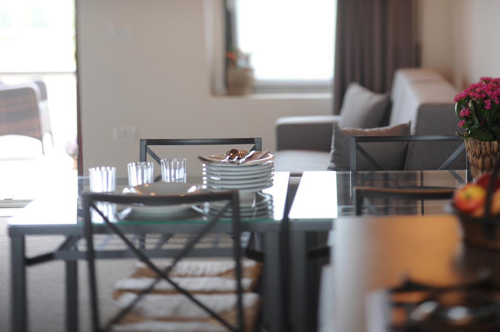 דסנזאנו דל גארדה Monte Maino Bed & Breakfast חדר תמונה